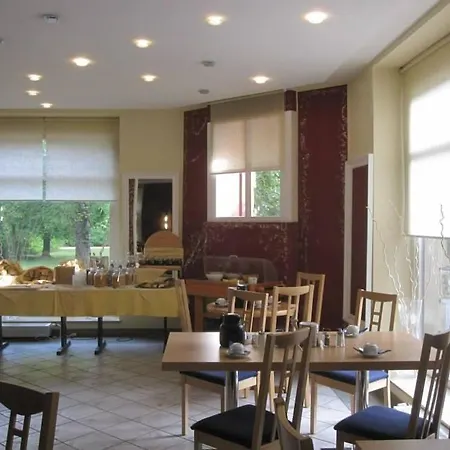 Am Bonhoefferplatz מלון דרזדן