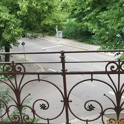 Am Bonhoefferplatz מלון